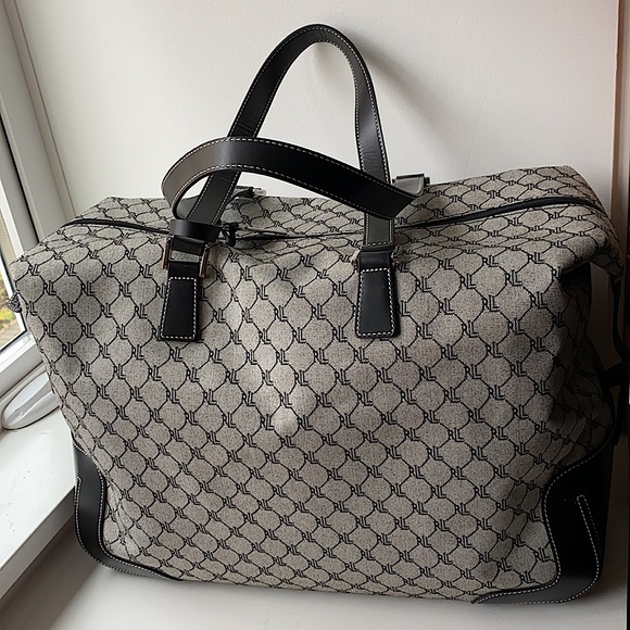 Ralph Lauren Handbags - New Ralph Lauren 1000 series carry on tote bag ⭐️⭐️⭐️⭐️